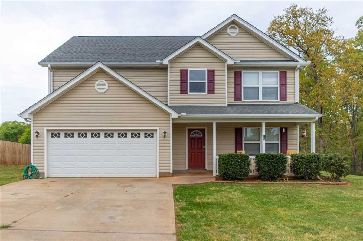 809 Looking Glass Court