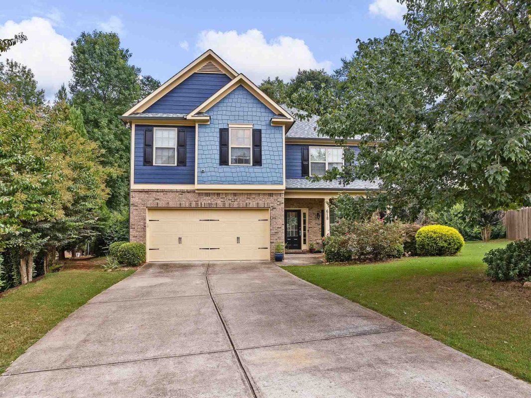 618 Pinery Ln