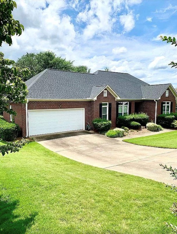 109 Sheldon Drive