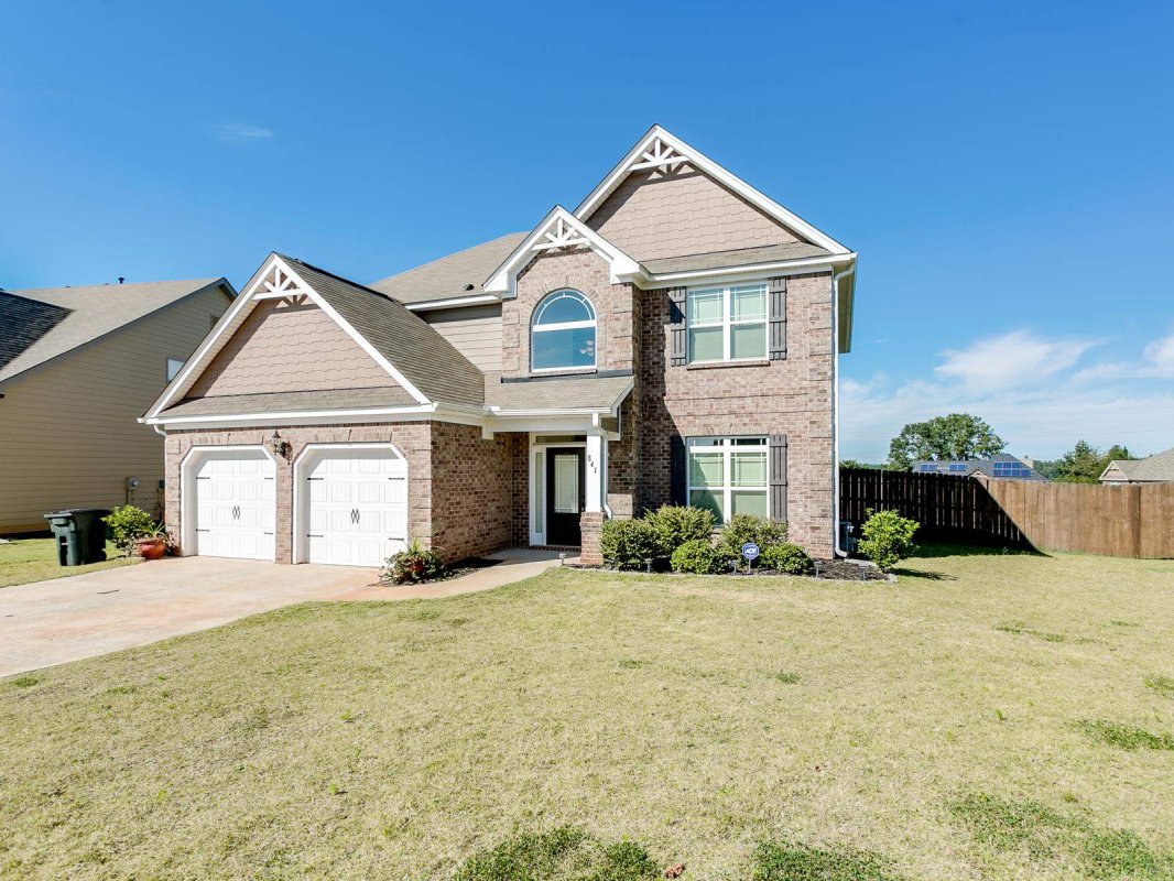 841 Largo Ct