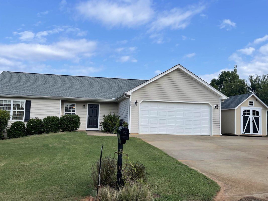 326 Fisher Lake Rd