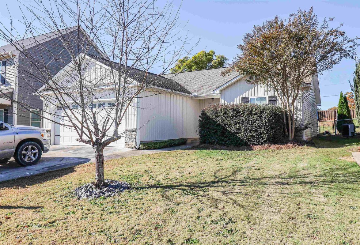 312 S Ivestor Ct