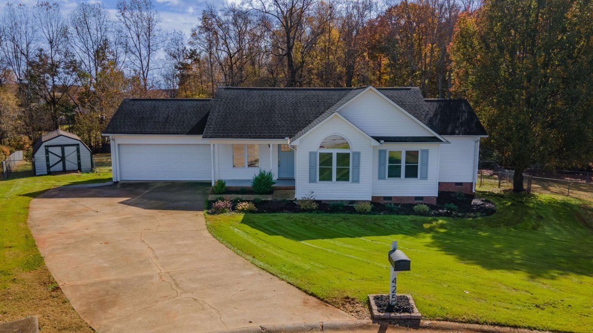 425 Piper Ct