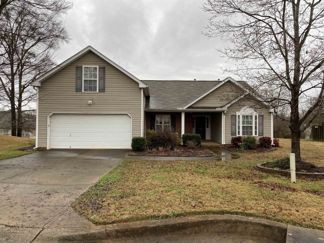 331 E Rustling Leaves Ln