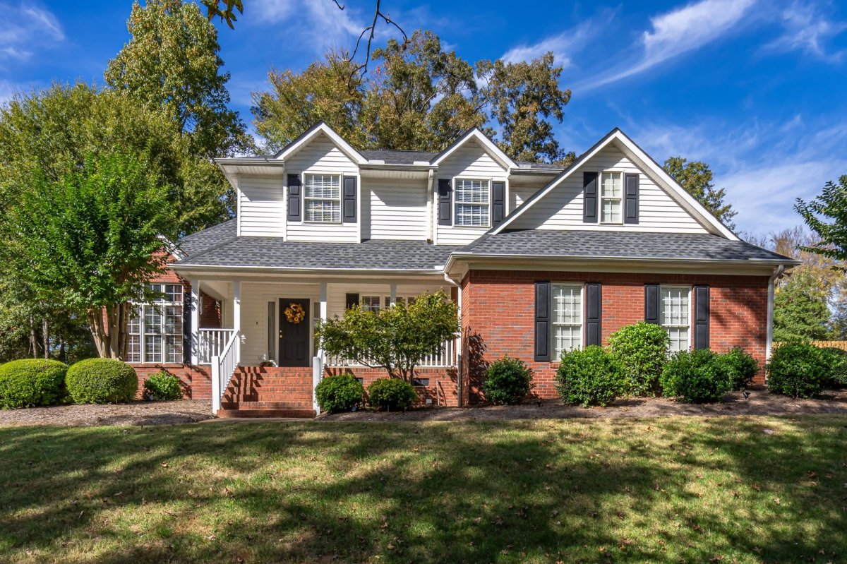 466 Moores Crossing Drive