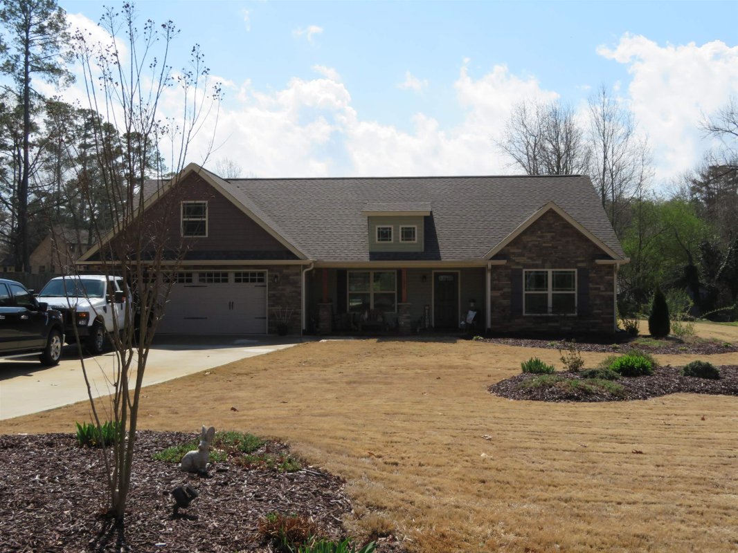 107 Clark Hill Dr