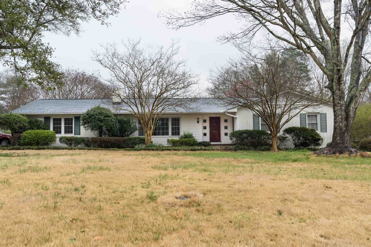 360 Lake Forest Drive