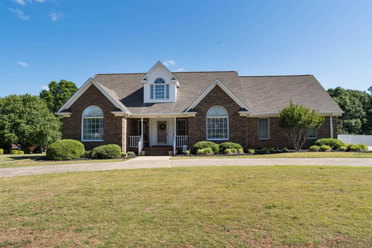 256 Mountain Range Road