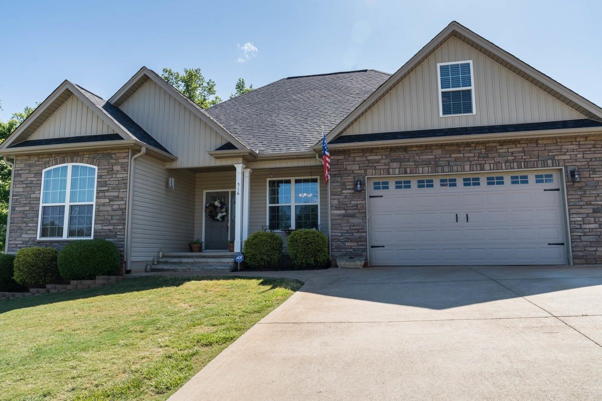 516 Abberly Lane