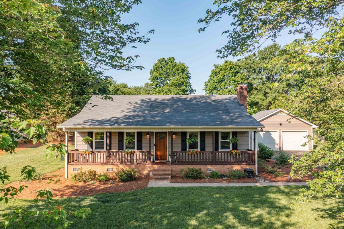 31 Chestnut Ridge Dr