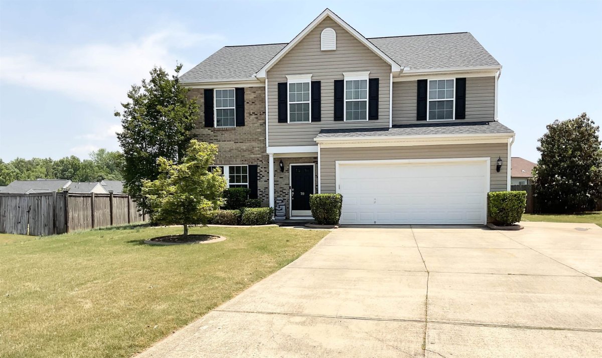 719 Gloria Ct.