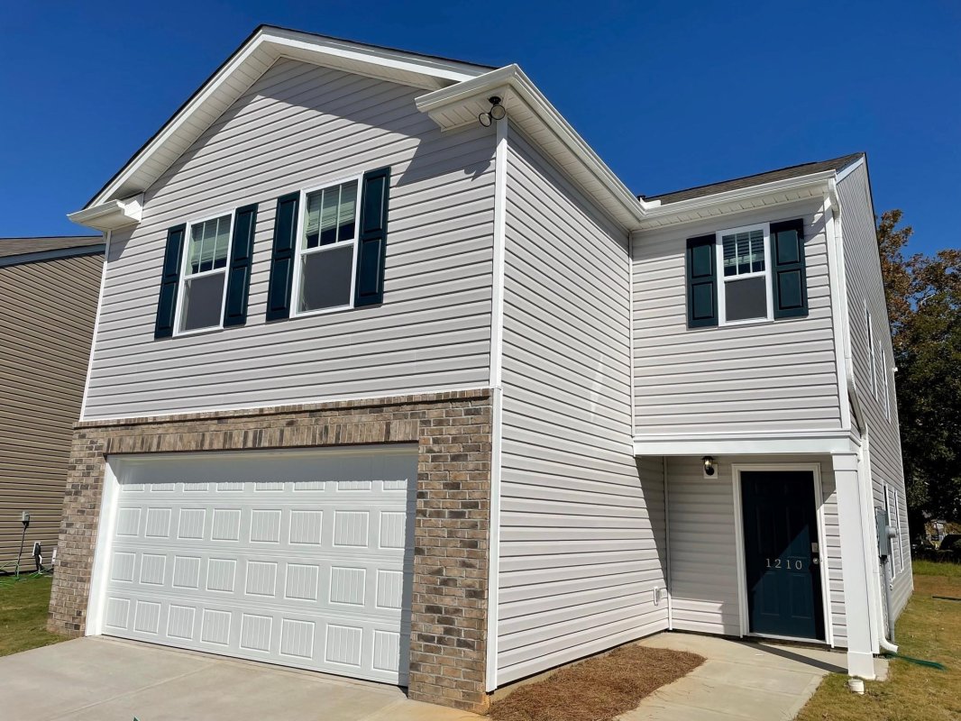 1210 Murdock Circle