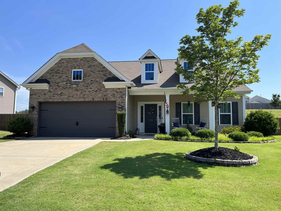 224 Castleton Circle