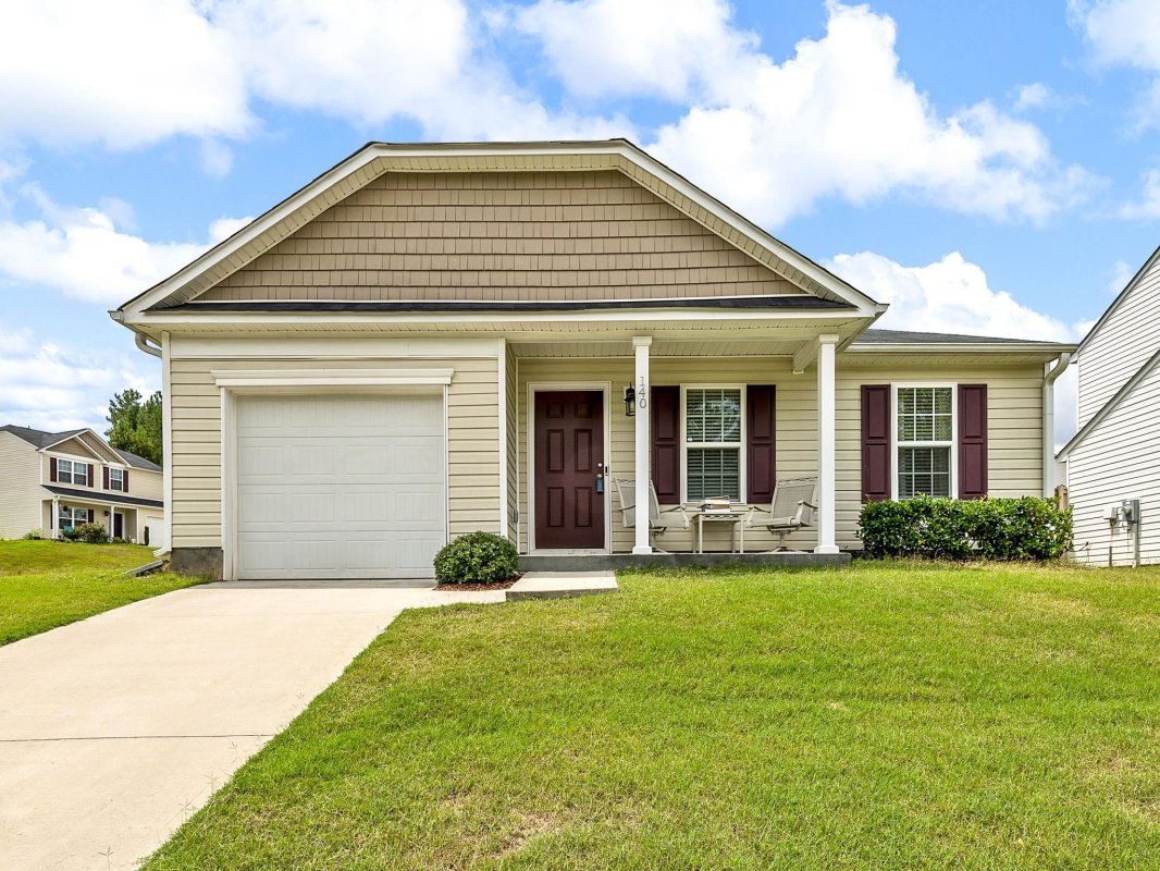140 Evvalane Dr