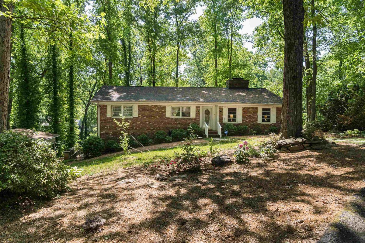 107 Laurelwood Circle