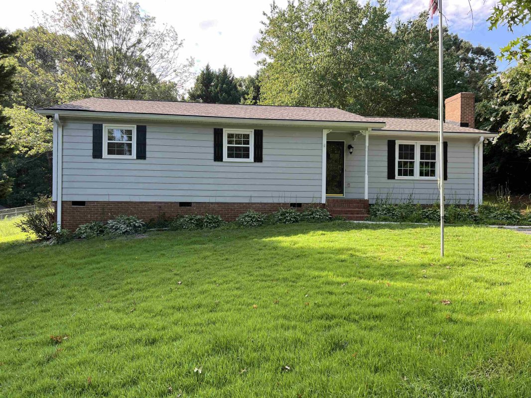 319 Woodsong Dr