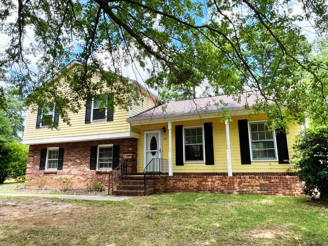 110 Barclay Downs Drive