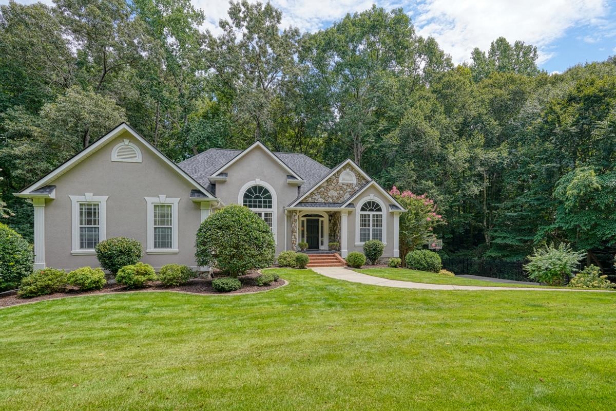110 Woodranch Lane