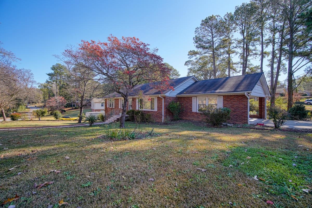 304 Pine Lake Dr.