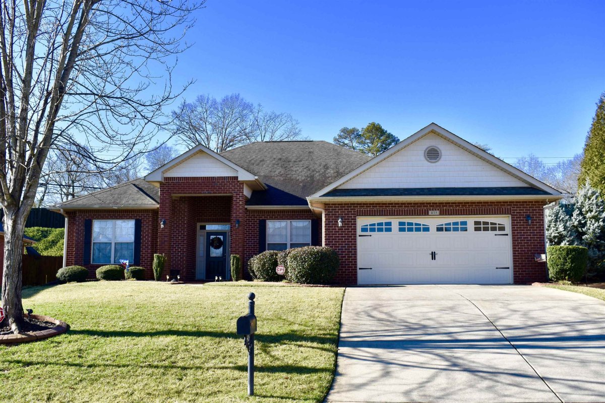 415 Jewelwood Drive