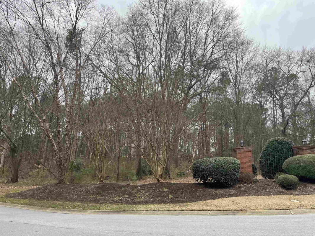 106 Sugarmill Ln
