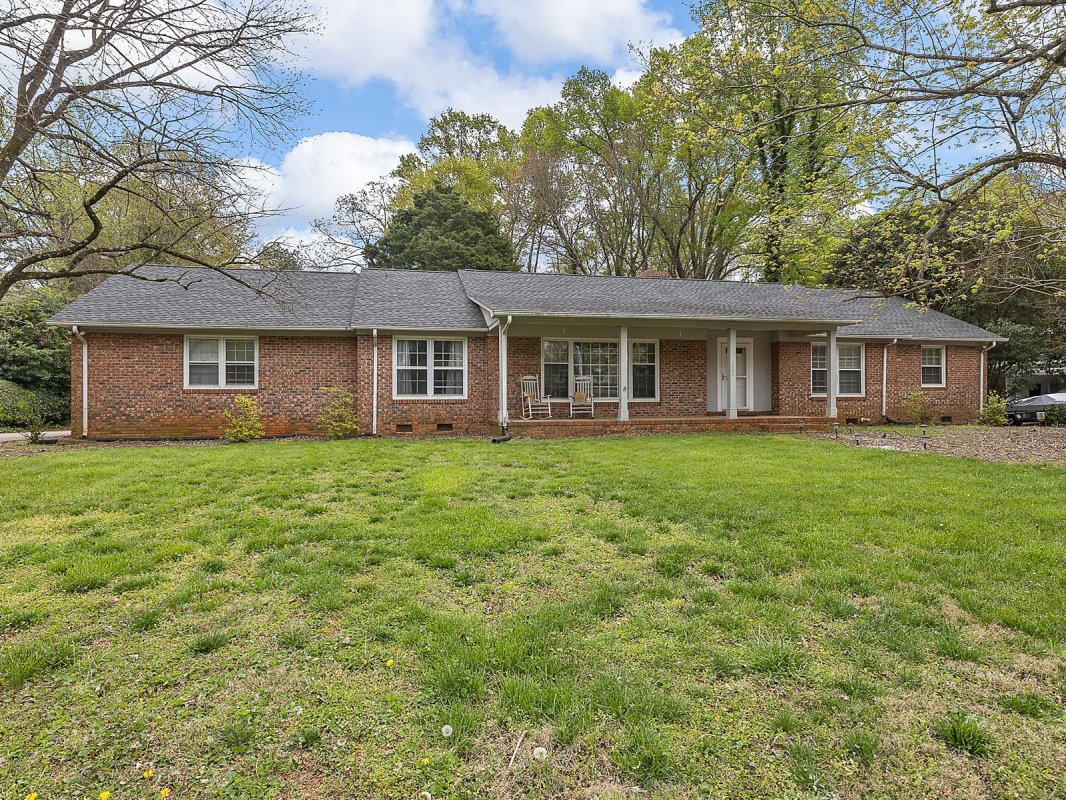320 Fairlane Drive