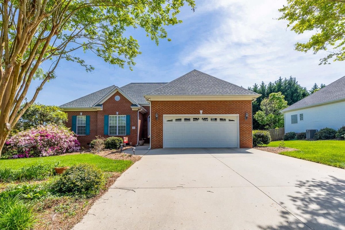 307 Cedar Bluff Drive