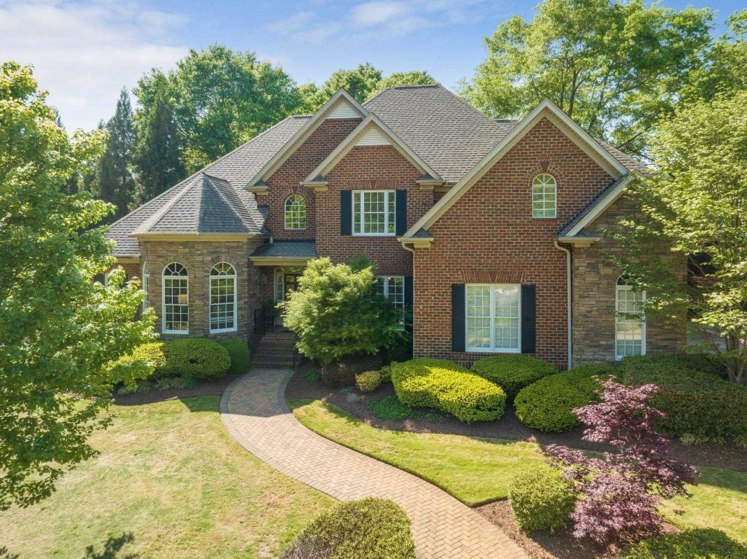102 Andrews Creek Lane