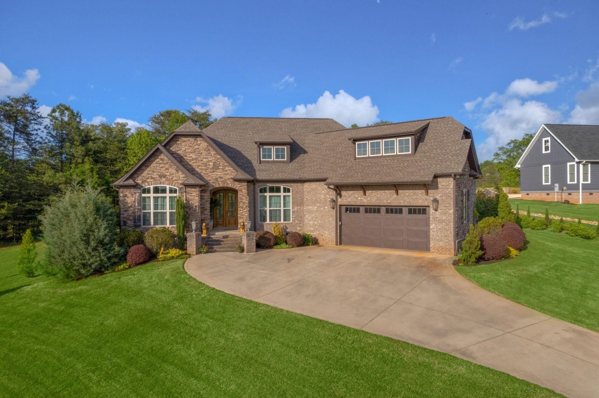 516 W Harbour Crest Drive