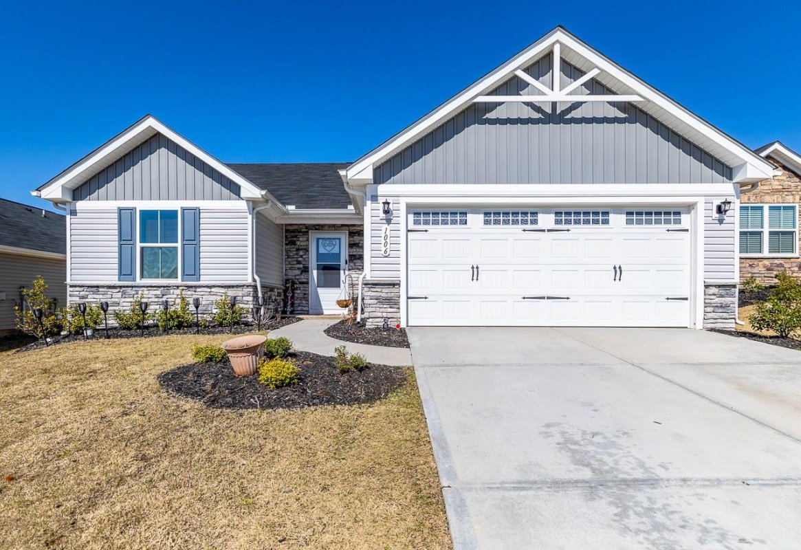 1006 Hunter Green Lane