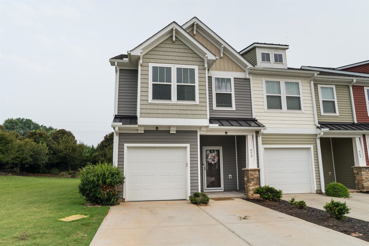 452 Pangel Lane