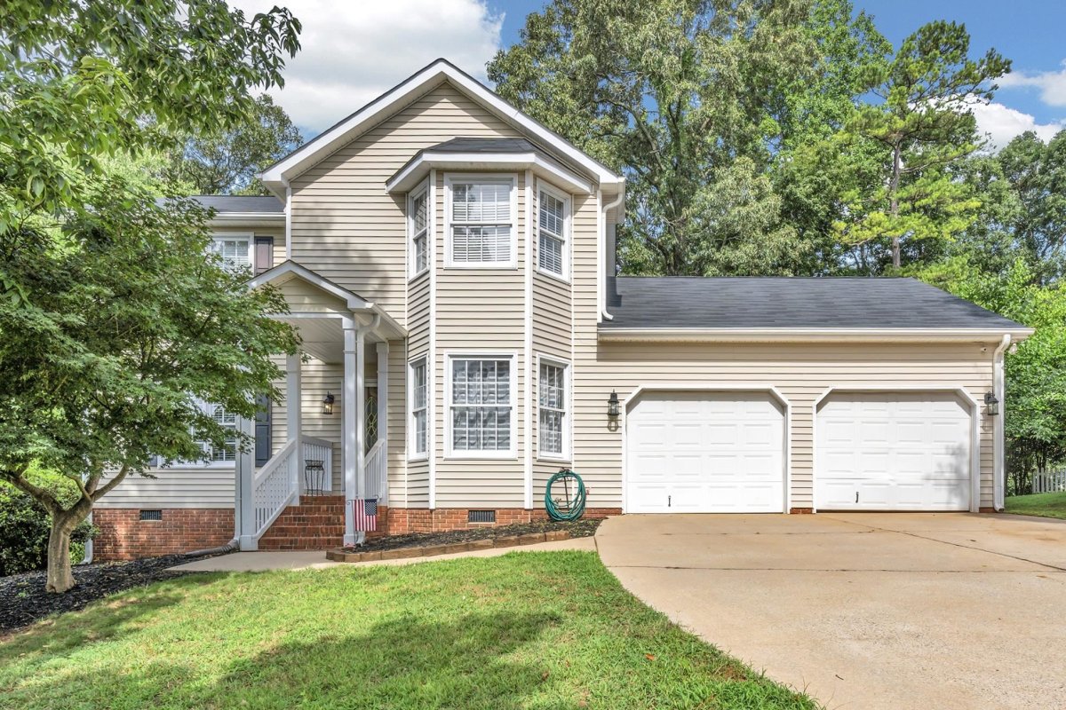 302 Oleander Lane