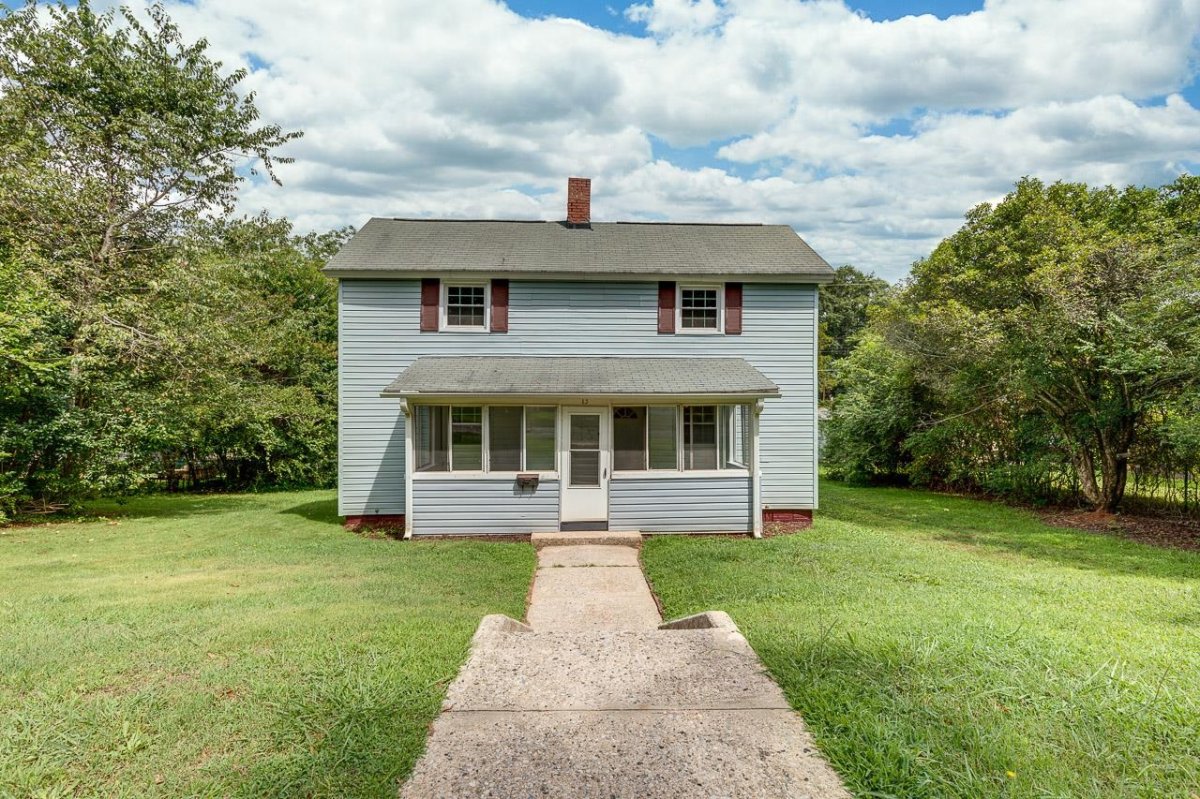 15 F Street