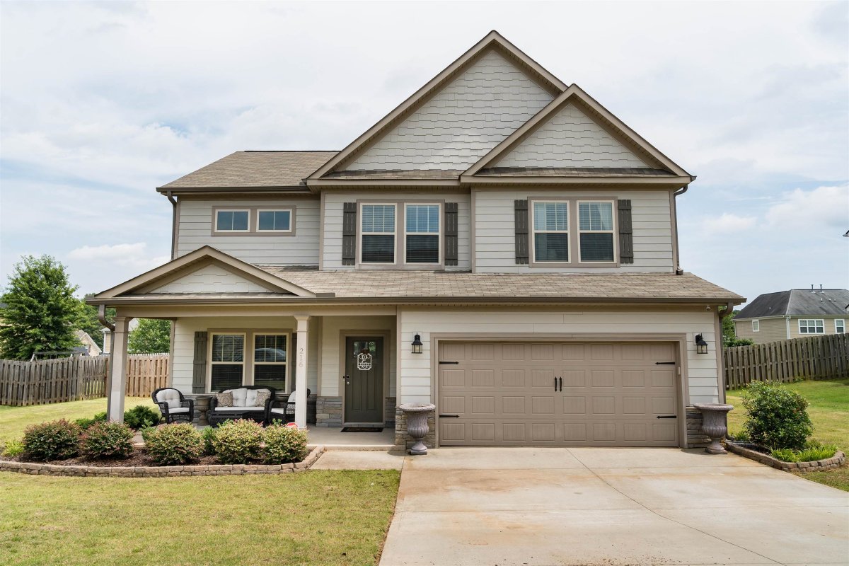 216 Coburg Ct.