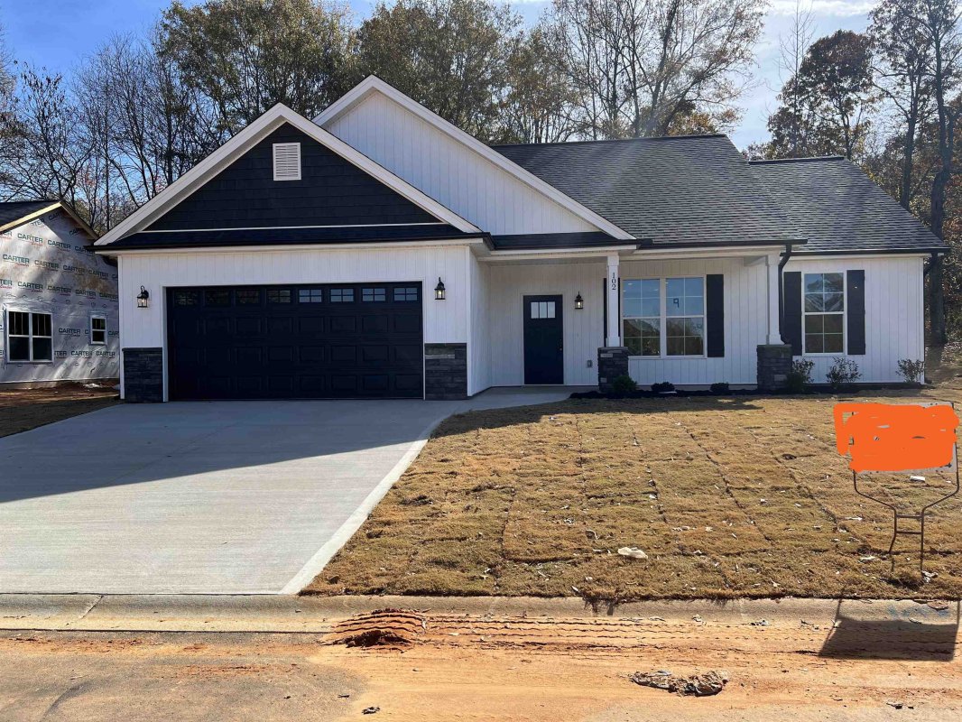 102 Caylee Way