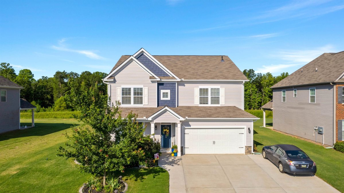 408 Meadowpark Lane