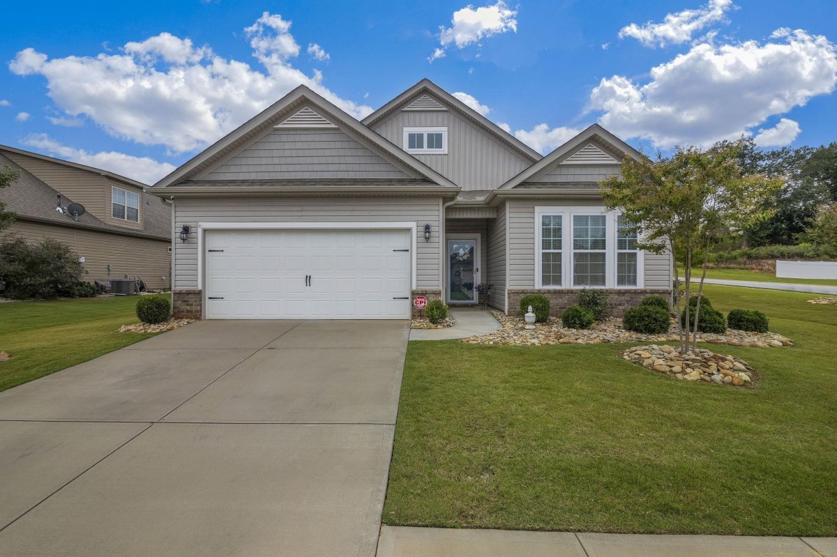 925 Deepwood Court
