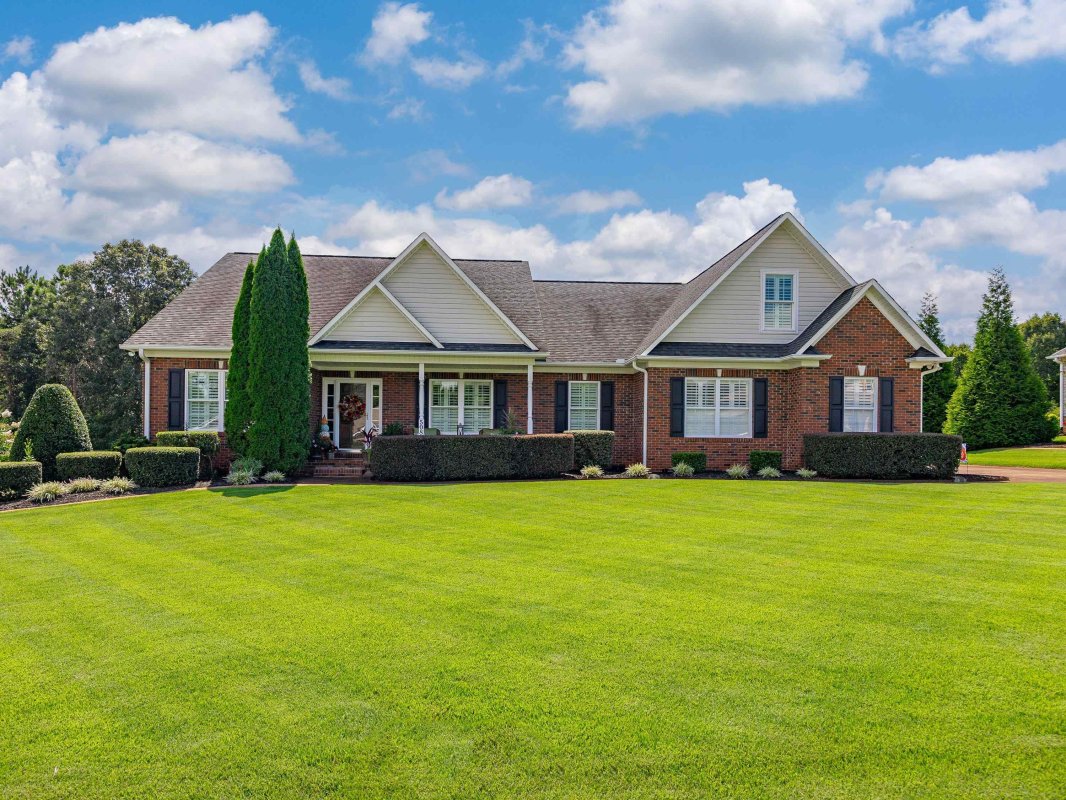 508 S Fredrick Way