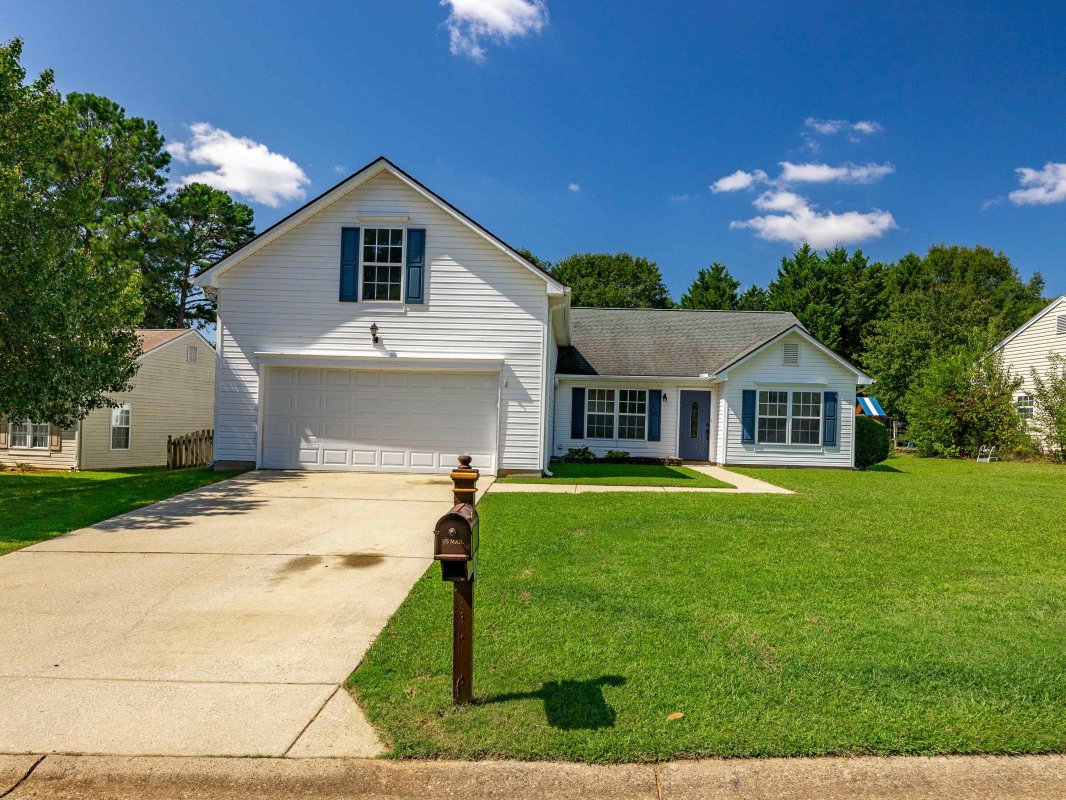 662 Thornbird Circle