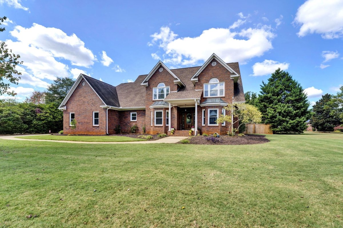 317 N Oakley Lane
