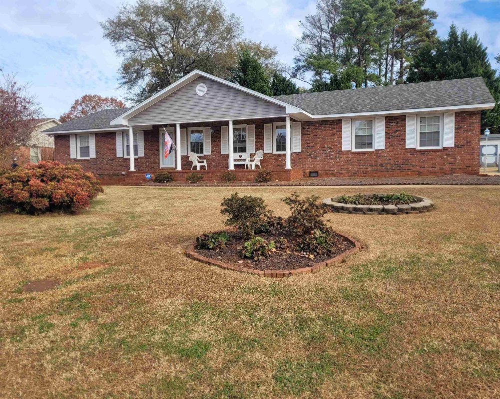 111 Hendrix Drive
