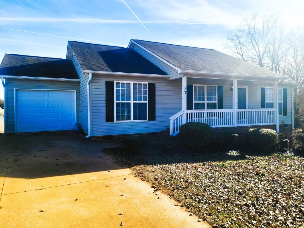 369 Tartan Court