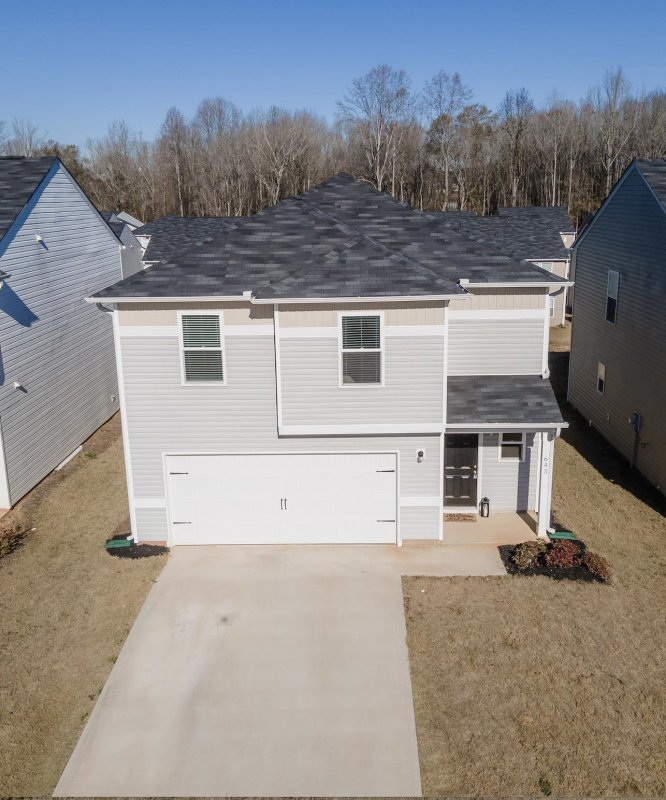 643 Farmstead Trail