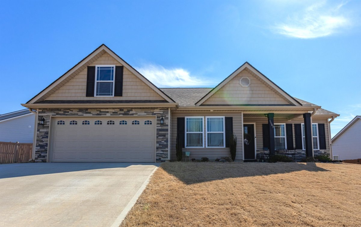1103 Rosabella Lane