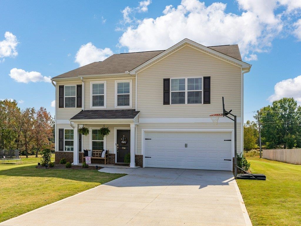 7114 Luna Mae Court