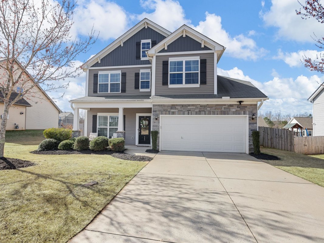 547 Goldstone Lane