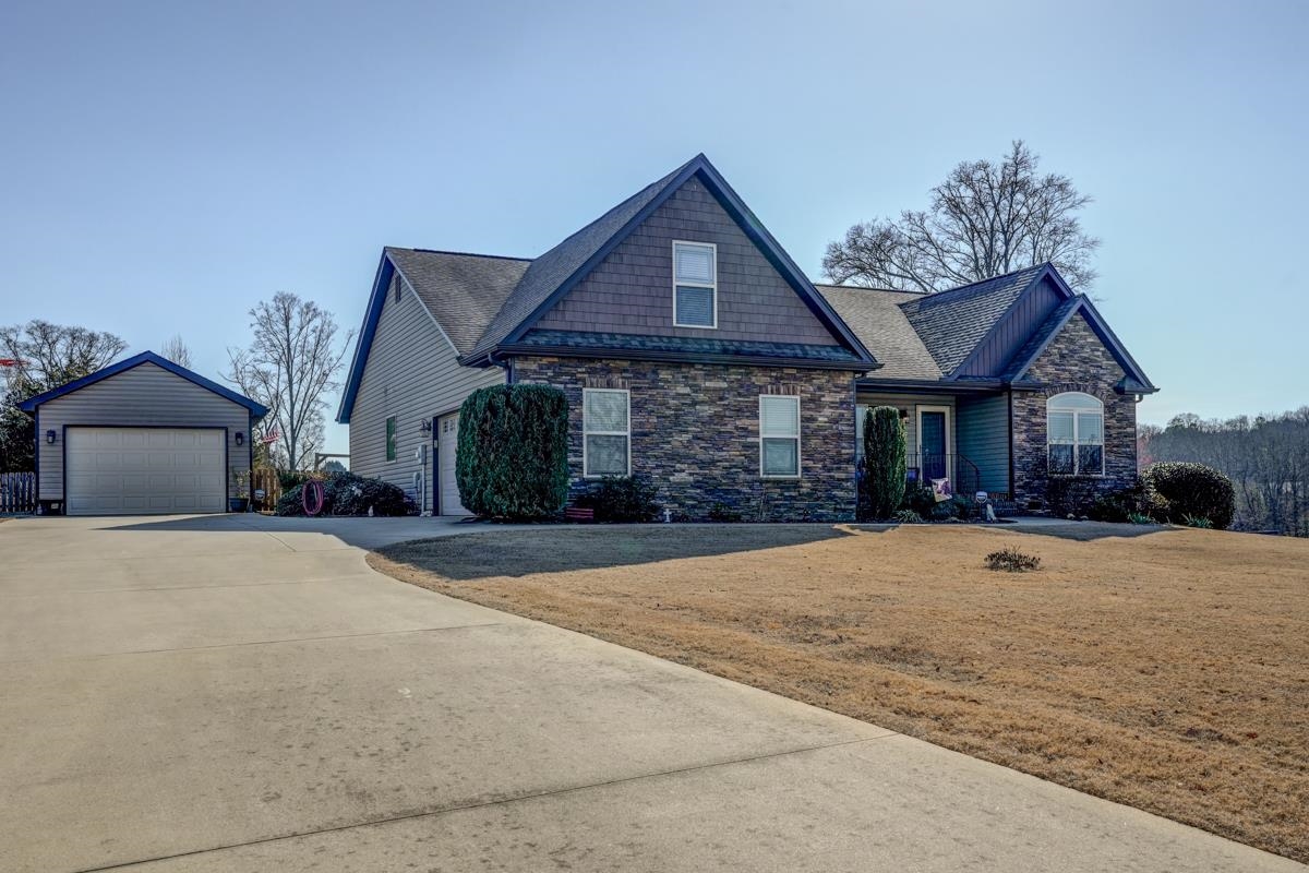 282 Glendower Lane