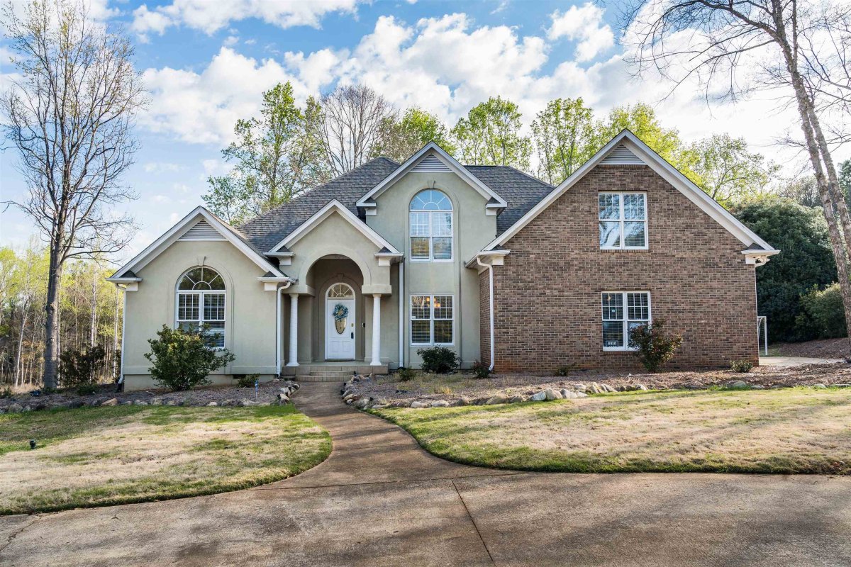 108 Planters Drive