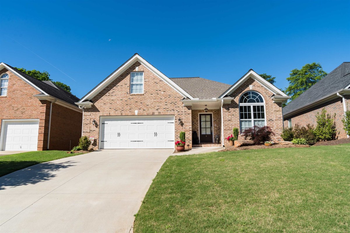 138 Hidden Ridge Drive