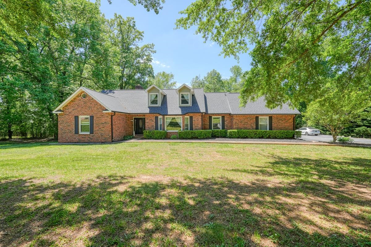 115 Commodore Drive